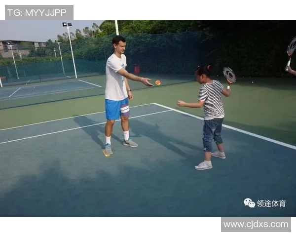 深圳网球队与上海网球队赛后分析:团队配合与战术执行的深度探讨 深圳网球队与上海网球队赛后分析:团队配合与战术执行的深度探讨